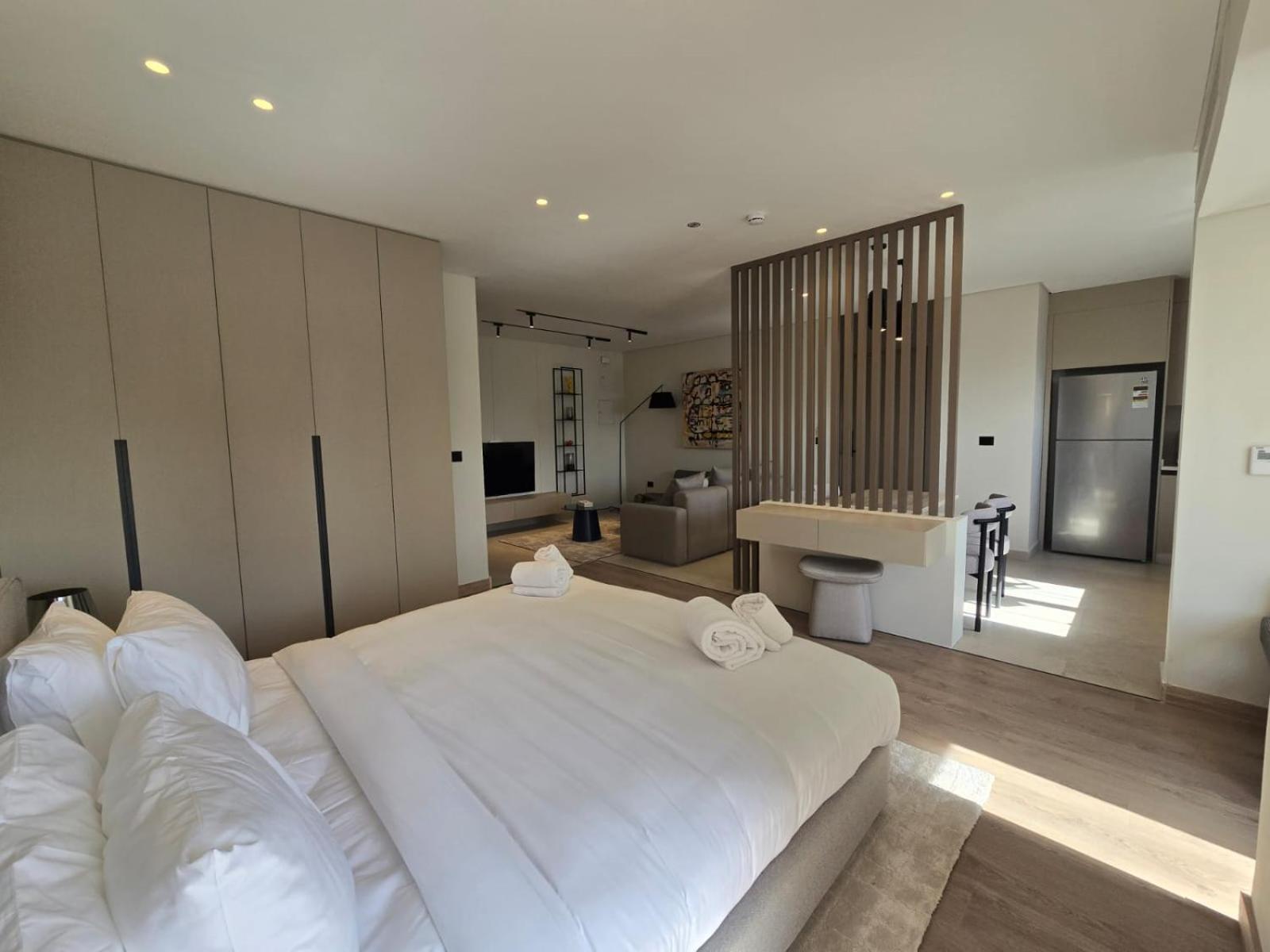 Apartment Brassbell Zamalek Diplomatic Zone Near Marriott Cairo