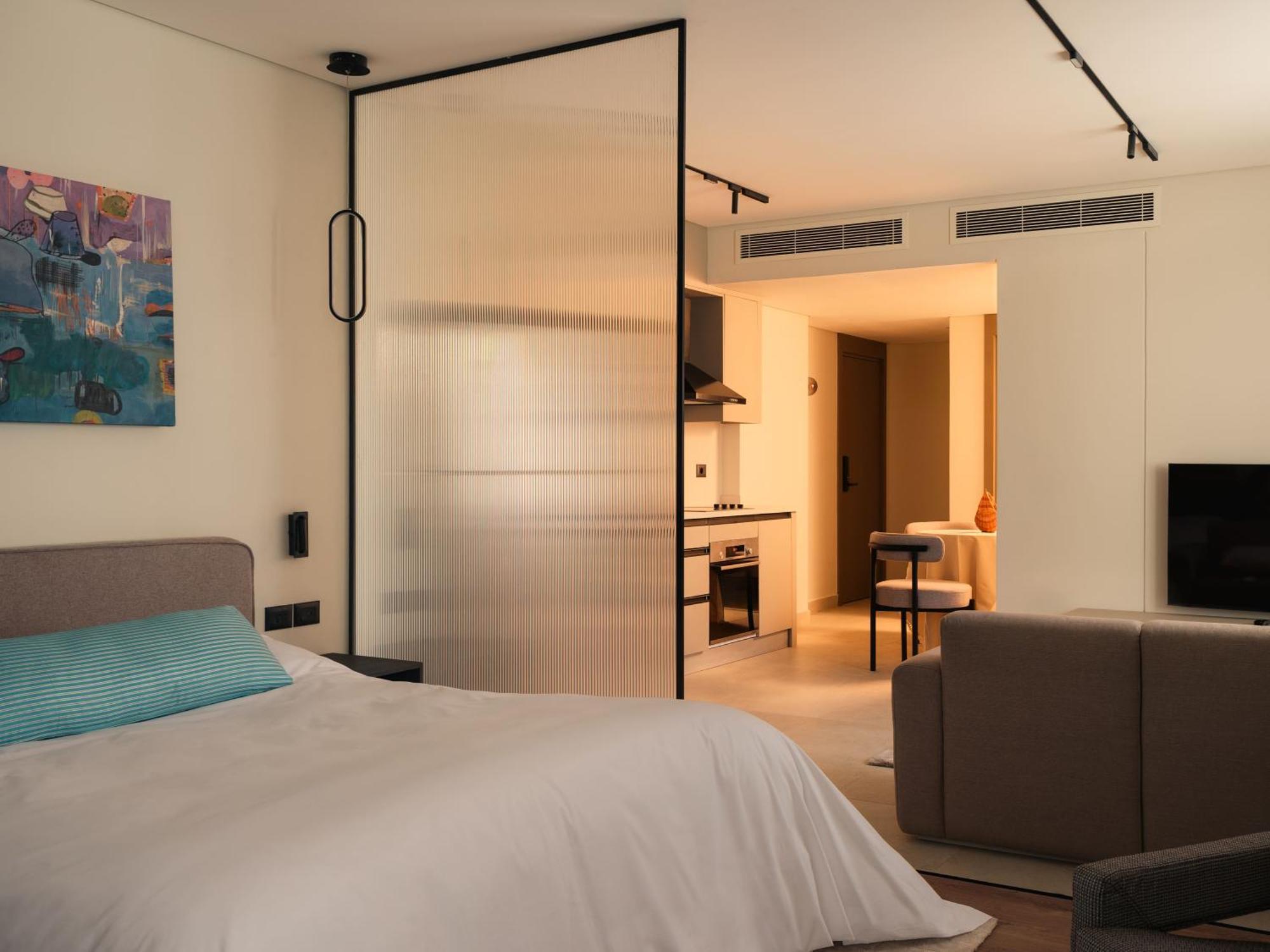 Apartment Brassbell Zamalek Diplomatic Zone Near Marriott Cairo